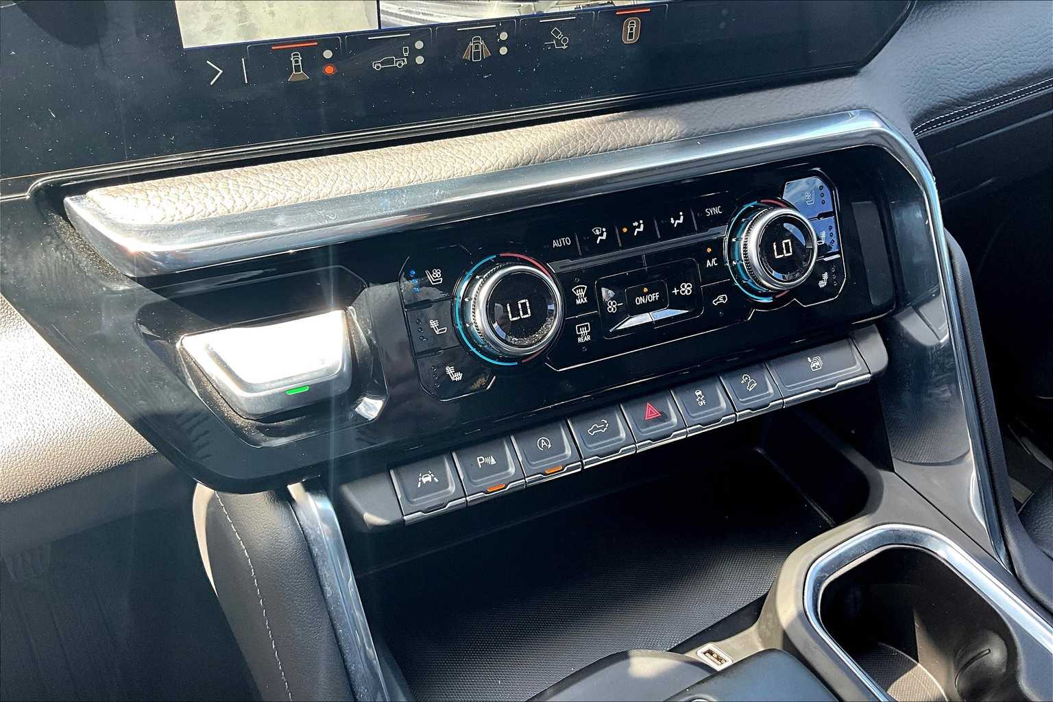 2024 Gmc Sierra Denali photo 32