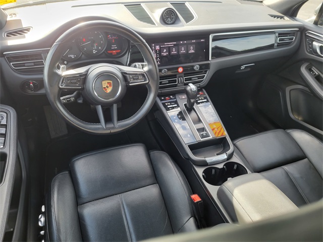 2023 Porsche Macan T photo 31