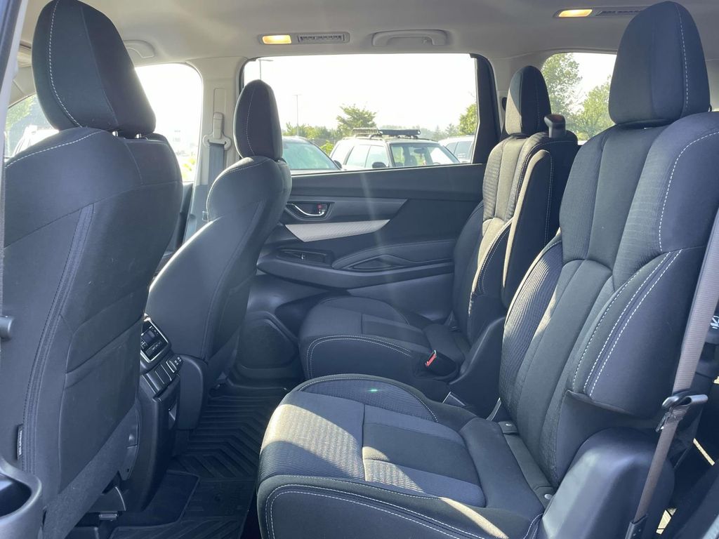 2022 Subaru Ascent Premium photo 3