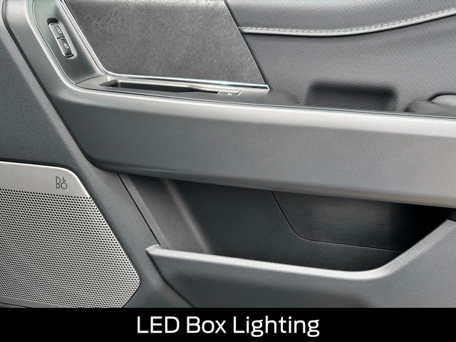 2025 Ford F-150 XLT photo 21