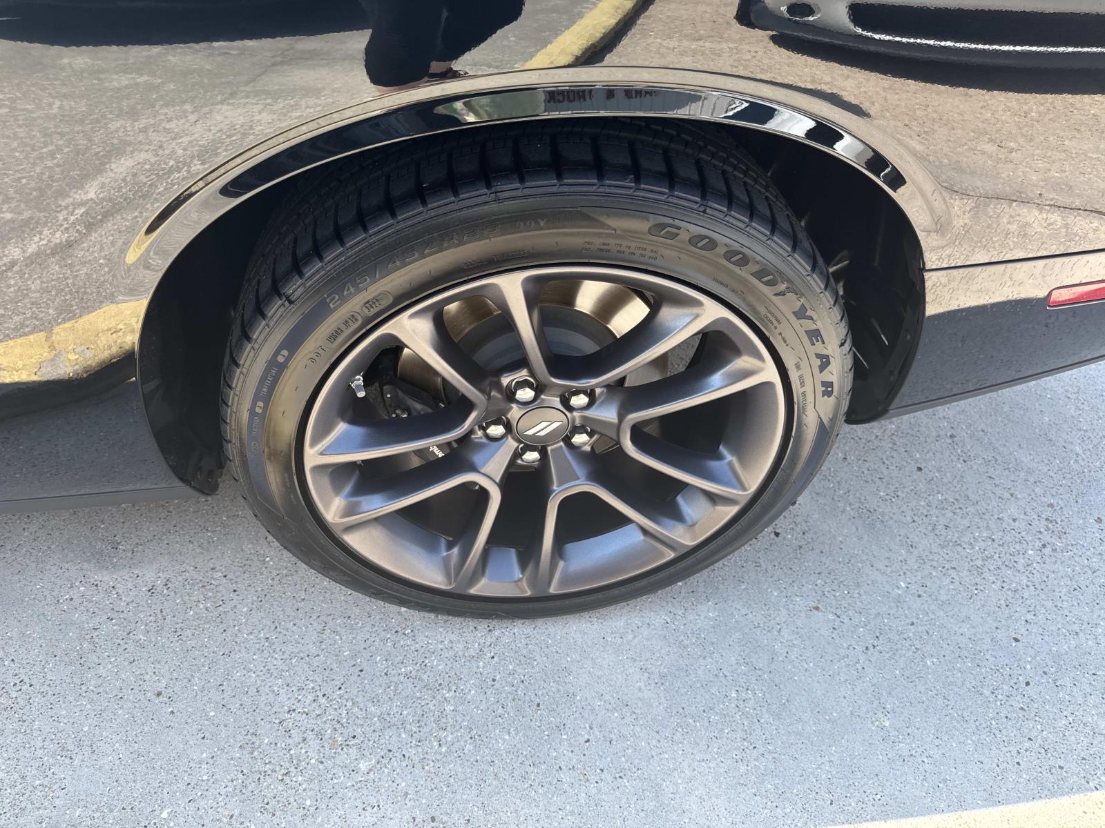 2023 Dodge Challenger R/T Scat Pack photo 4