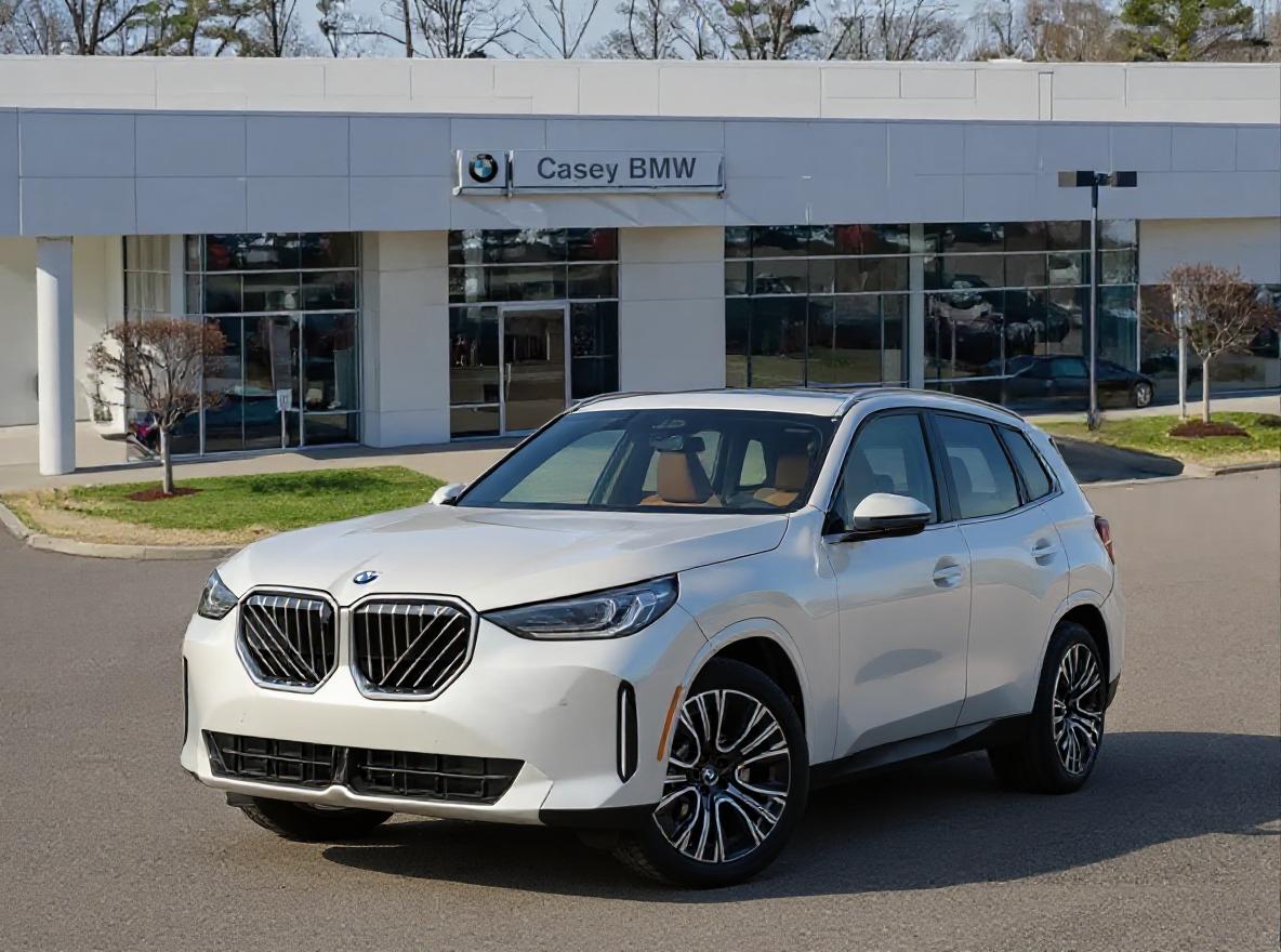 2026 BMW X3 30's photo