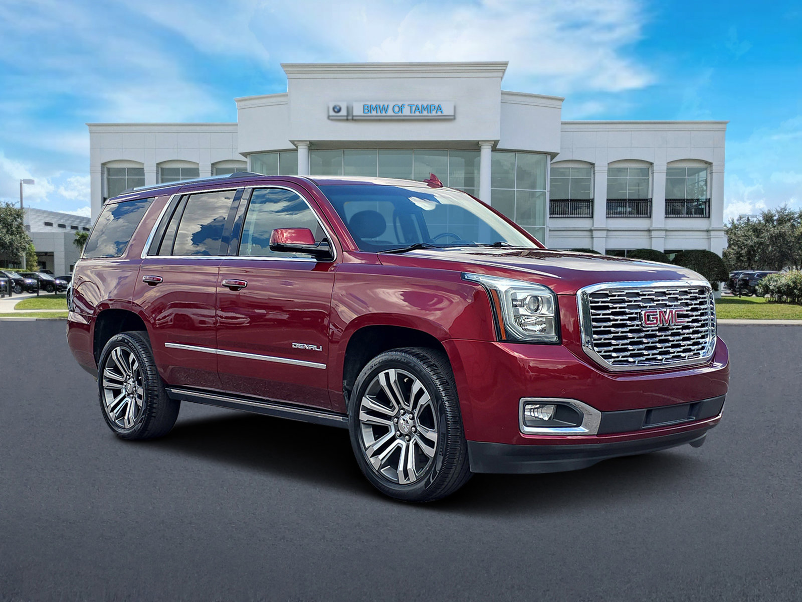 2019 GMC Yukon Denali's photo