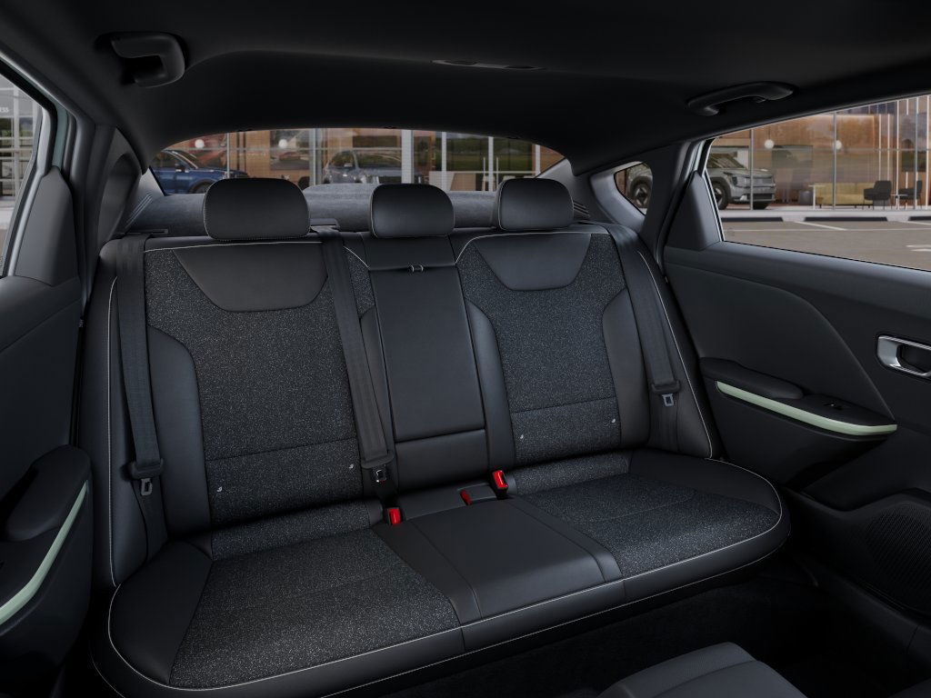 2025 Kia K4 GT-Line photo 15