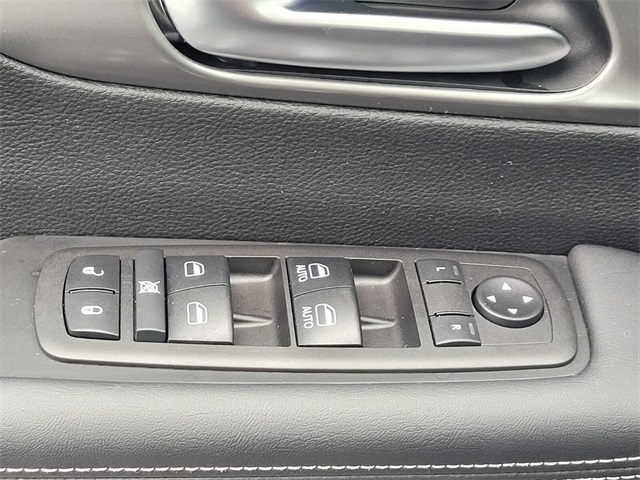 2025 Chrysler Voyager LX photo 26