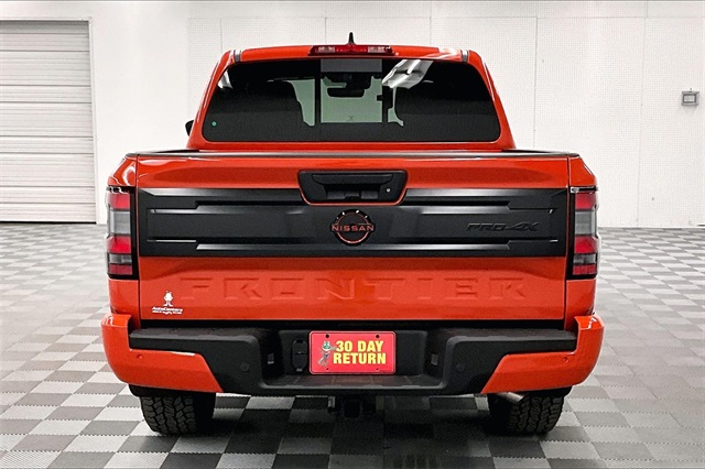 2025 Nissan Frontier PRO-4X photo 4