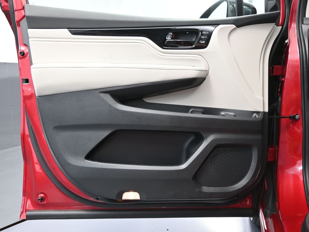 2025 Honda Odyssey Elite photo 14