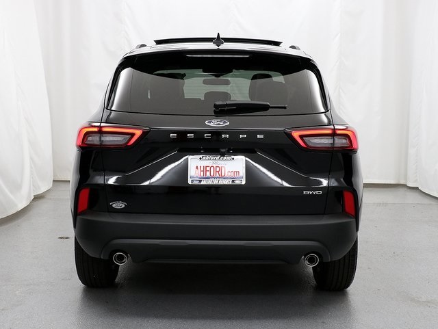 2025 Ford Escape ST-Line photo 6