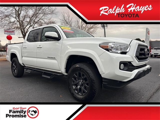 2023 Toyota Tacoma SR5's photo