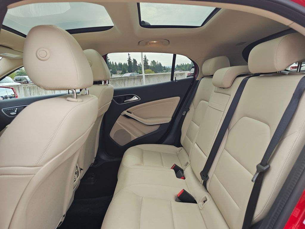 2020 Mercedes Benz GLA 250 4MATIC photo 12