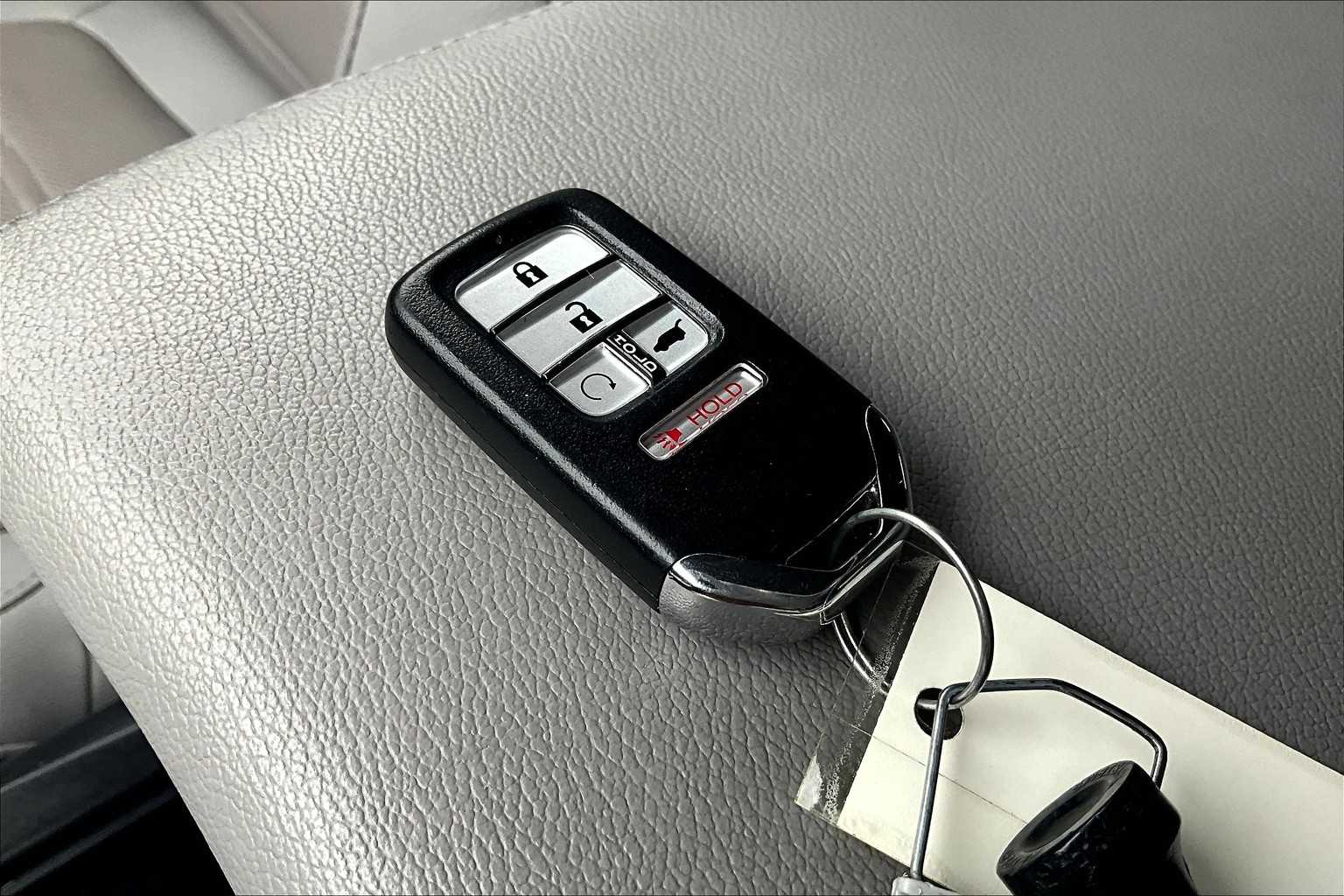 2022 Honda CR-V Hybrid EX-L photo 13