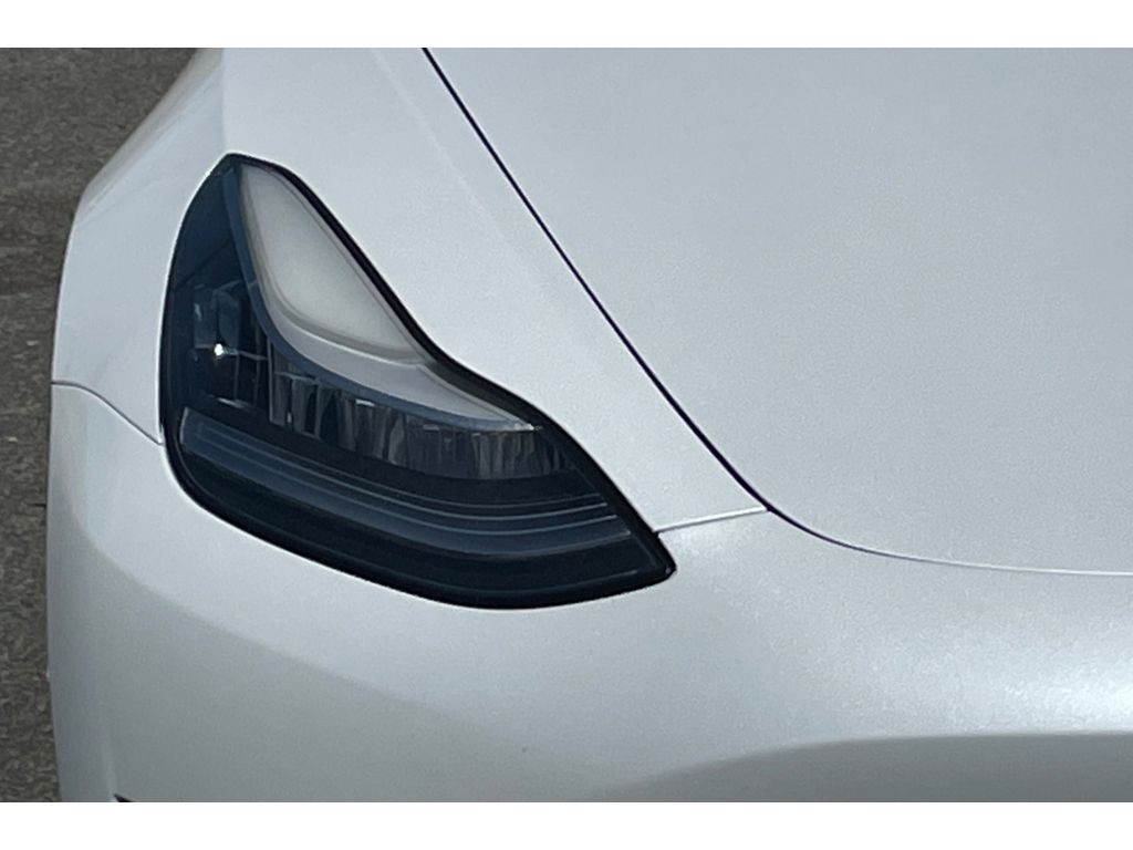 2020 Tesla Model 3 Standard Range photo 32
