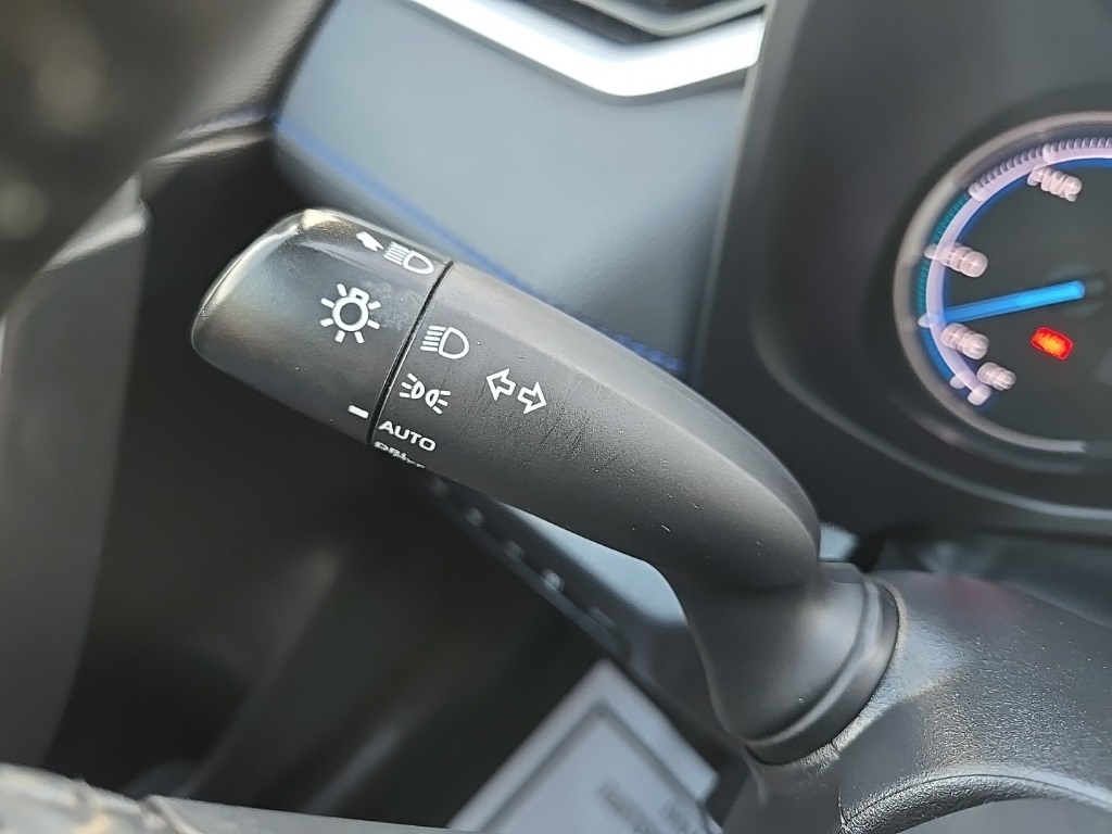 2022 Toyota RAV4 Hybrid XSE photo 43