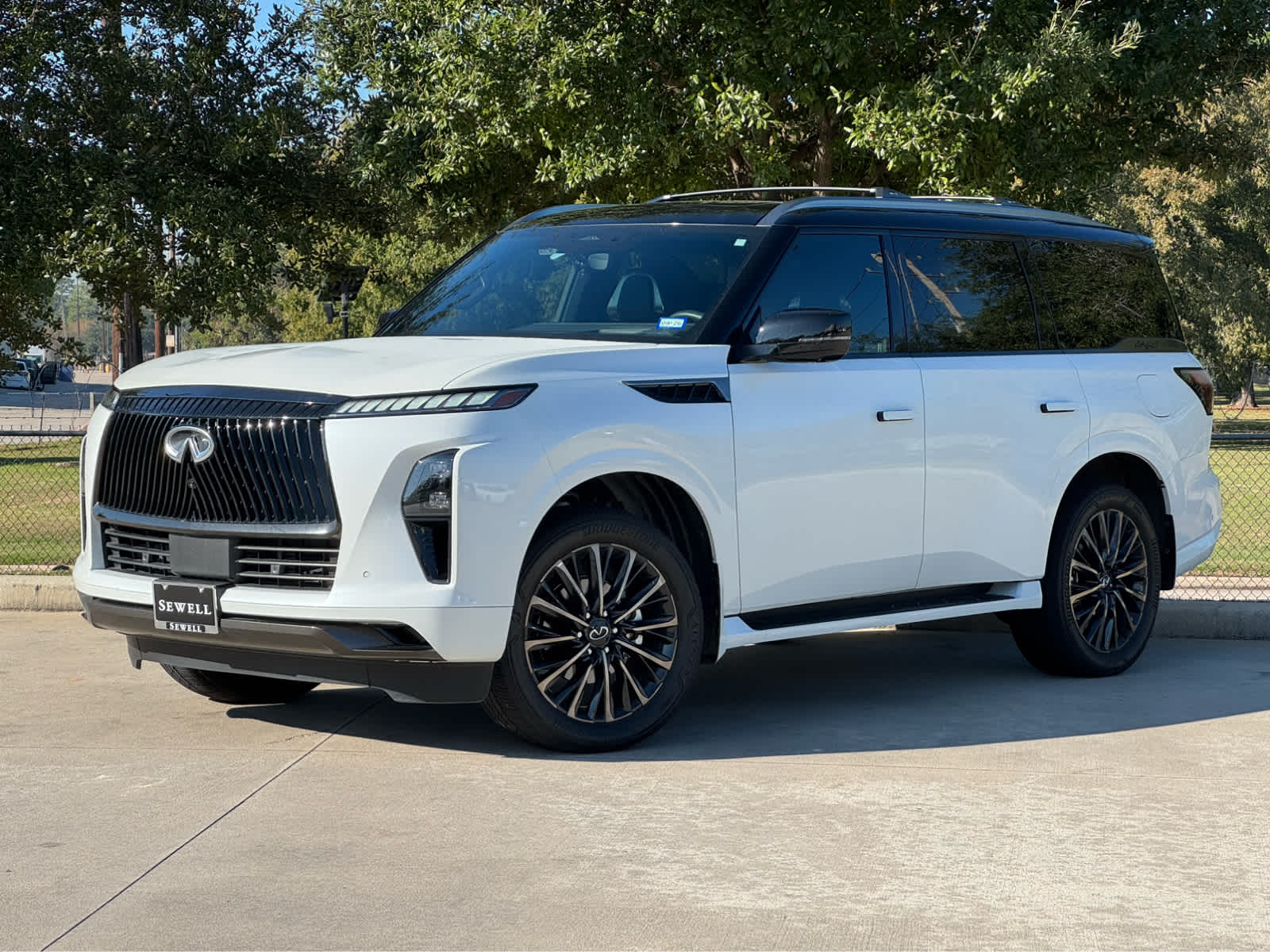 2025 INFINITI QX80 Autograph 4WD's photo