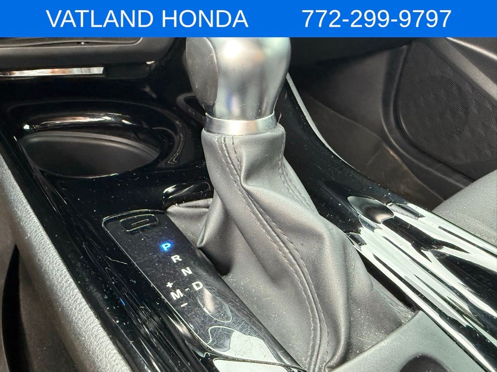2020 Toyota C-HR XLE photo 21