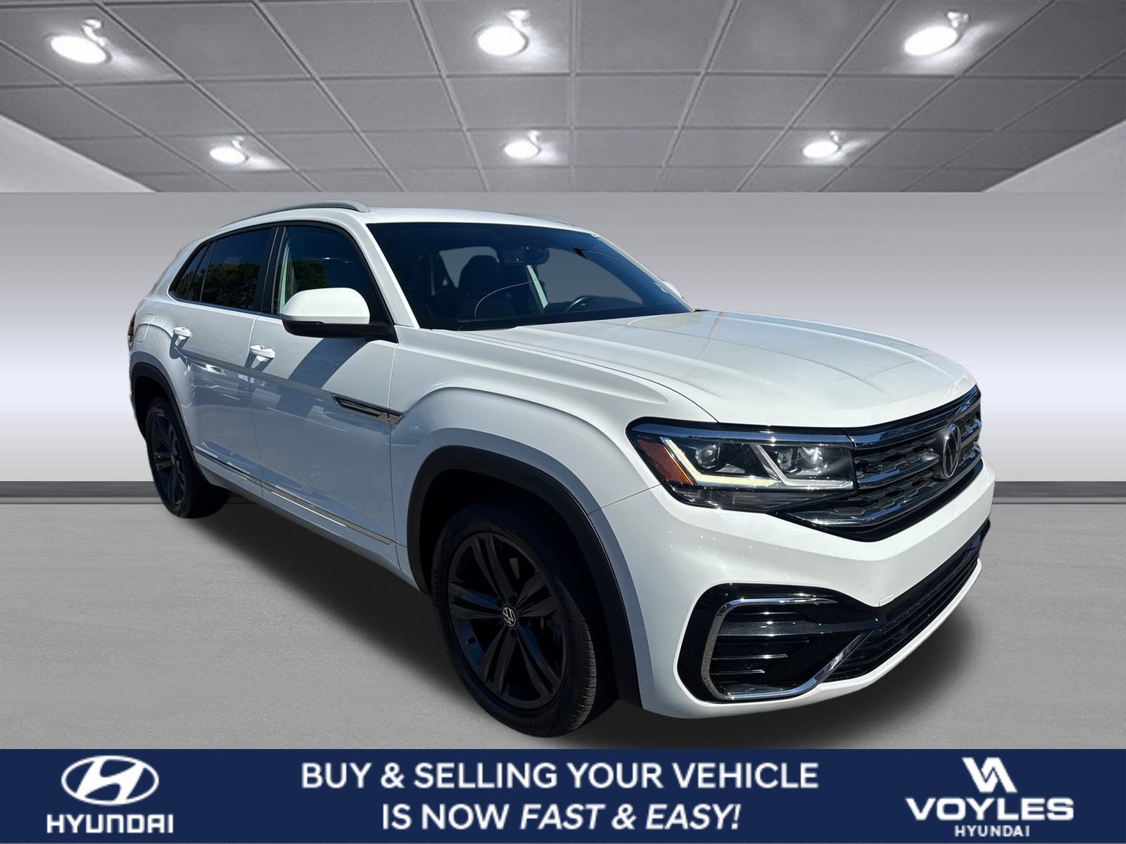 2021 Volkswagen Atlas Cross Sport SE w/Tech R-Line's photo