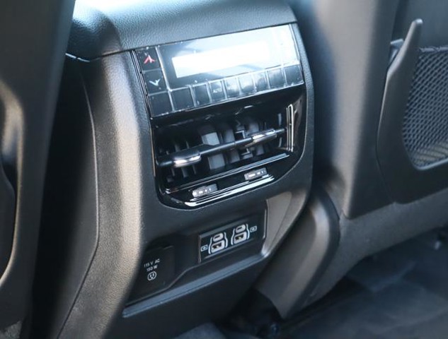 2024 Jeep Grand Cherokee Altitude photo 22