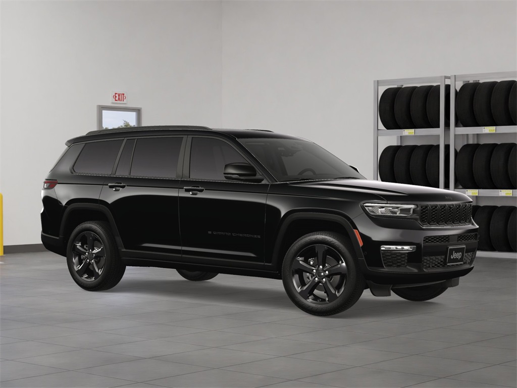 2025 Jeep Grand Cherokee Limited photo 2
