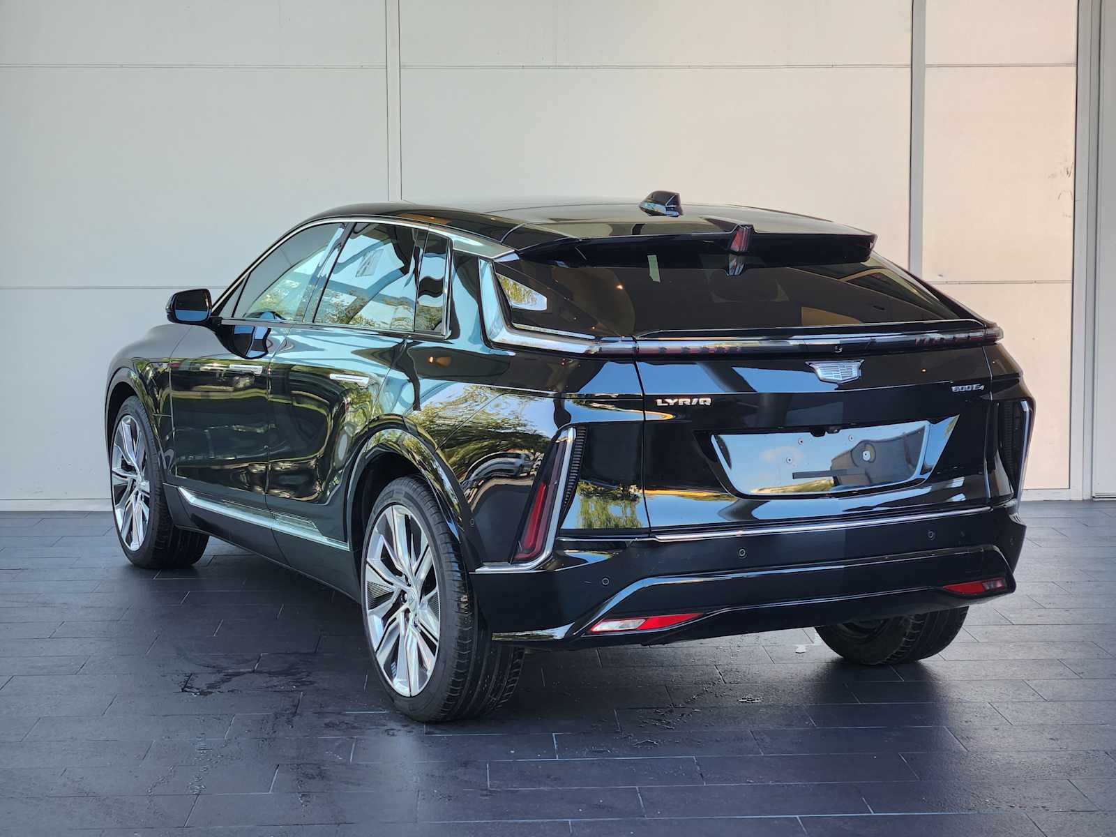 2024 Cadillac Lyriq Luxury photo 6