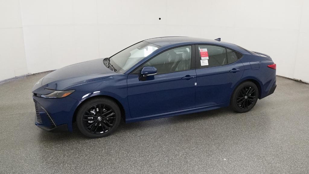 2026 Toyota Camry SE photo 7