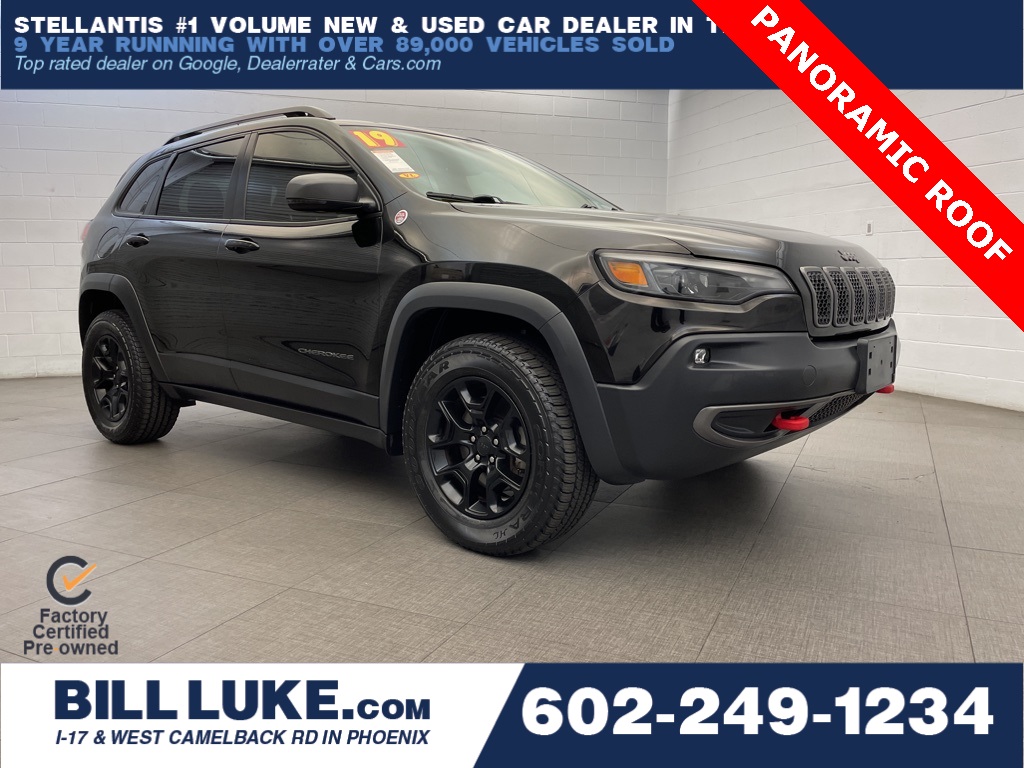 2019 Jeep Cherokee Trailhawk Elite's photo