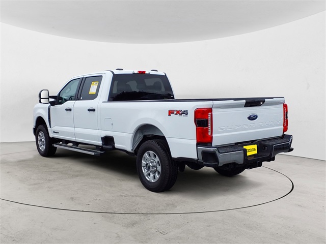 2024 Ford F-350 photo 3