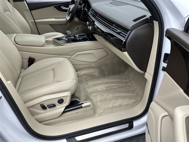 2018 Audi Q7 3.0T Prestige photo 13