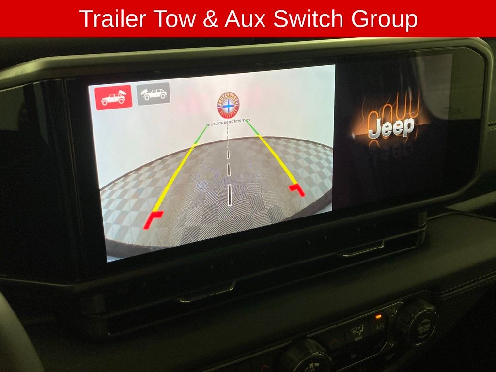 2025 Jeep Wrangler Sahara photo 4