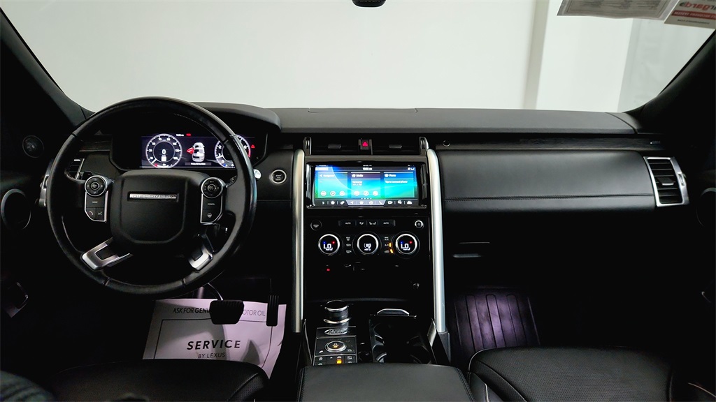 2018 Land Rover Discovery HSE Luxury photo 22