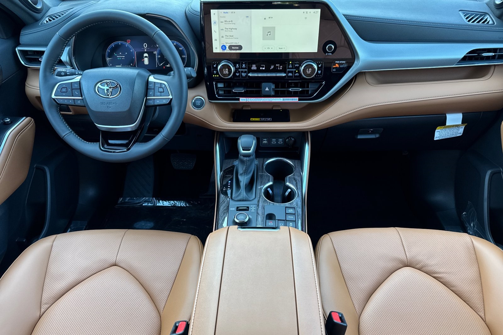 2025 Toyota Highlander XLE XSE Platinum Limited photo 3