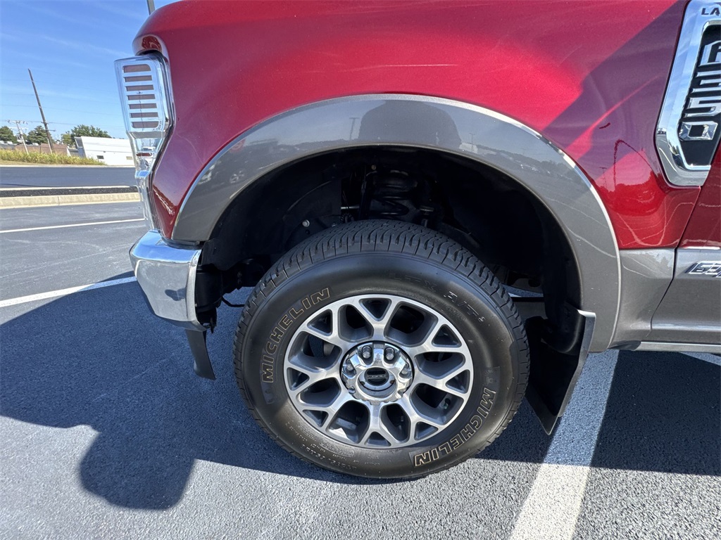 2022 Ford F-350 Lariat photo 10