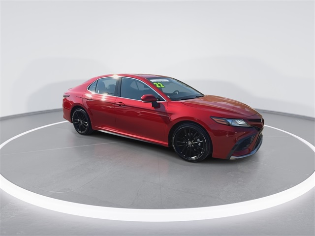 2022 Toyota Camry Hybrid XSE photo 2