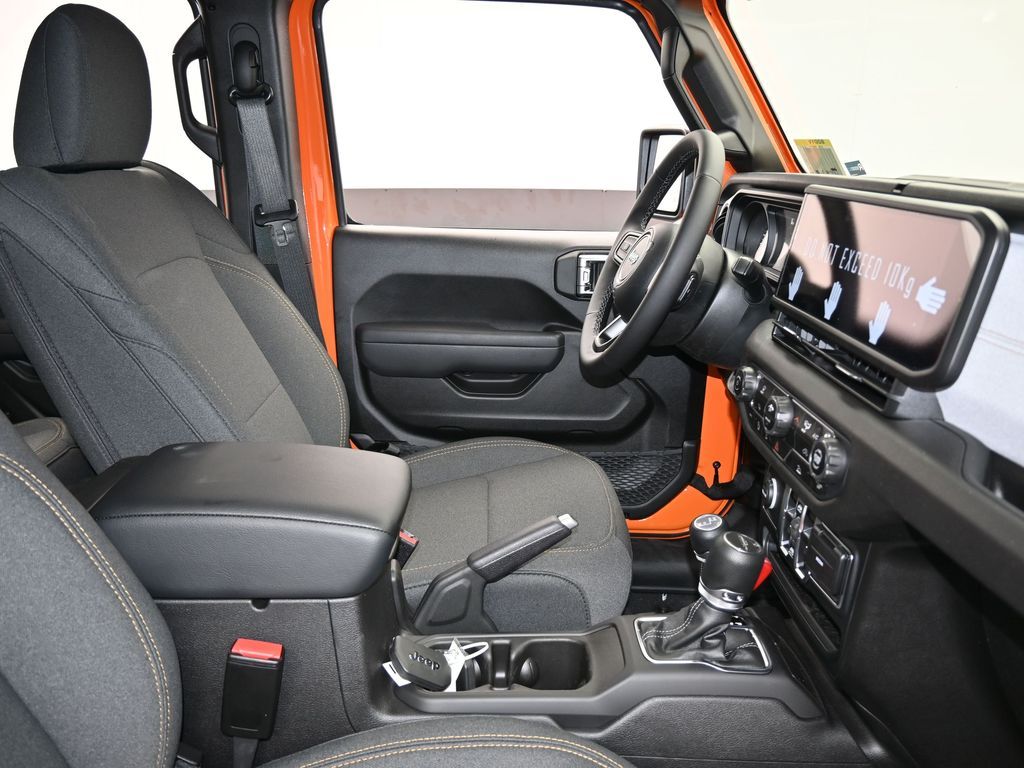 2025 Jeep Gladiator Sport S photo 31