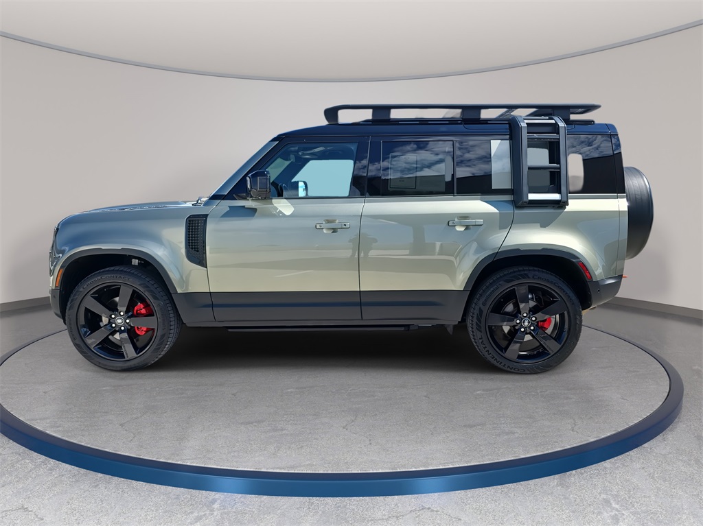 2022 Land Rover Defender 110 S photo 8