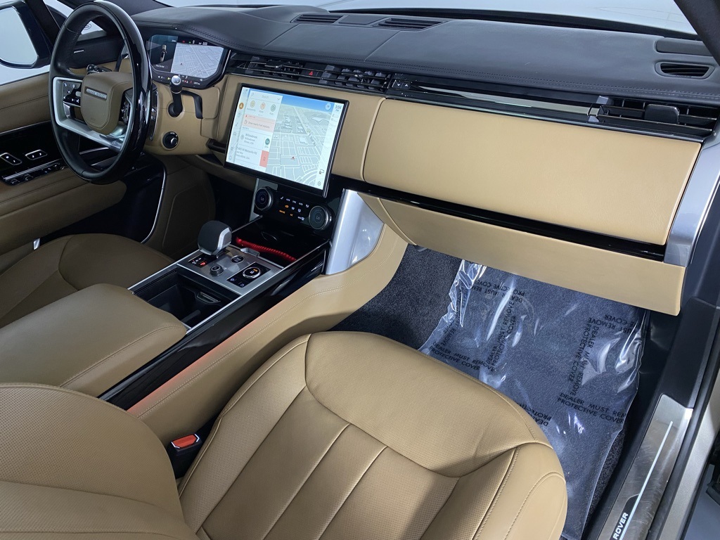 2023 Land Rover Range Rover SE photo 31