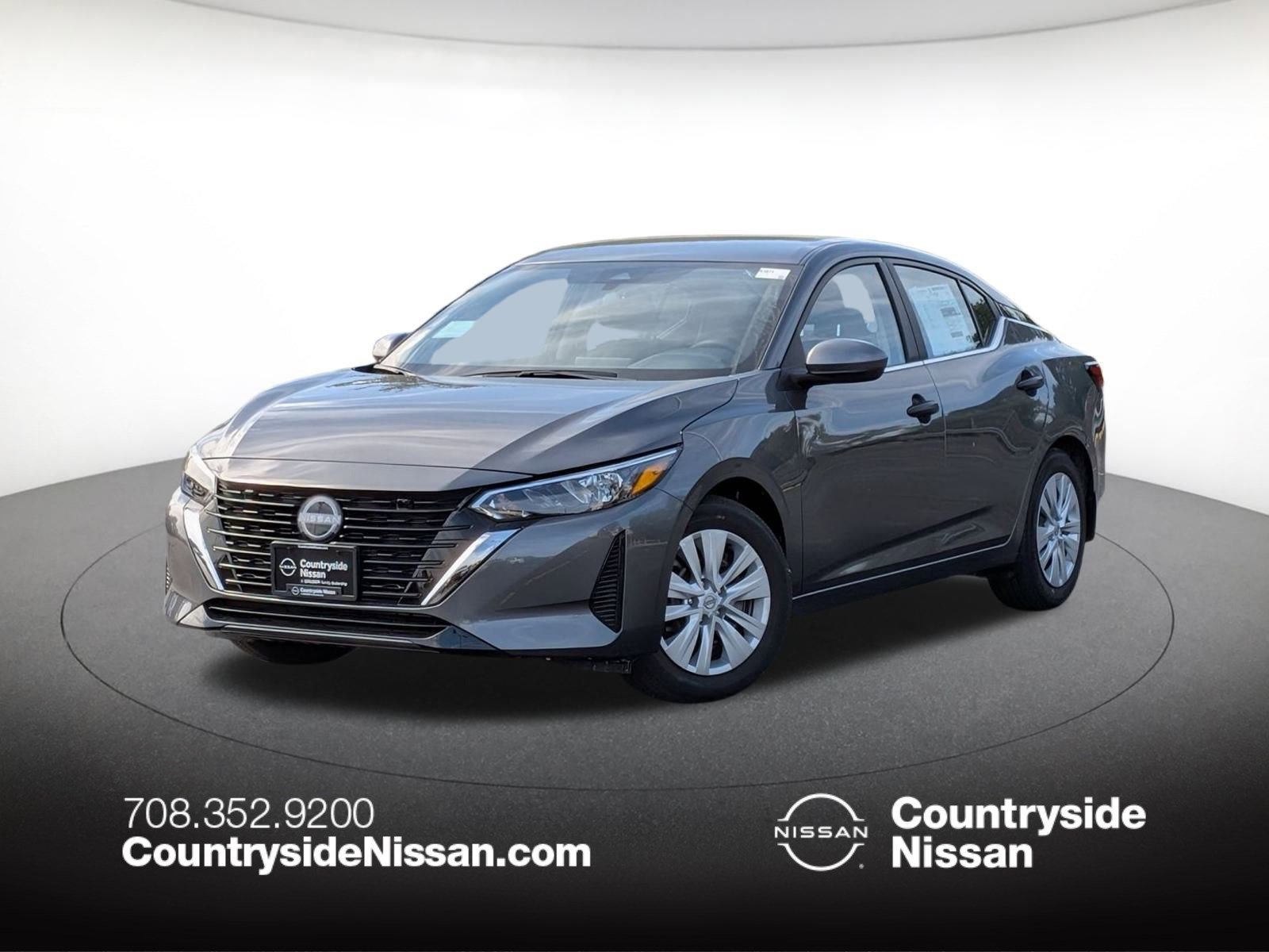 2025 Nissan Sentra S's photo