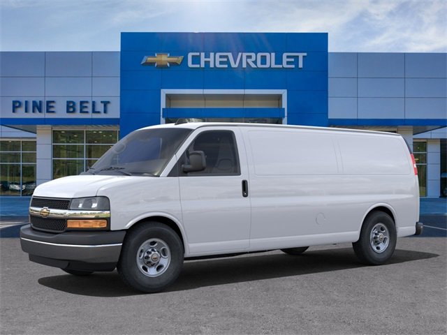 2024 Chevrolet Express Cargo 3500 photo 2