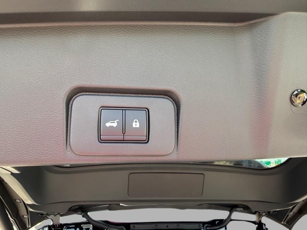 2025 Nissan Rogue SL photo 24