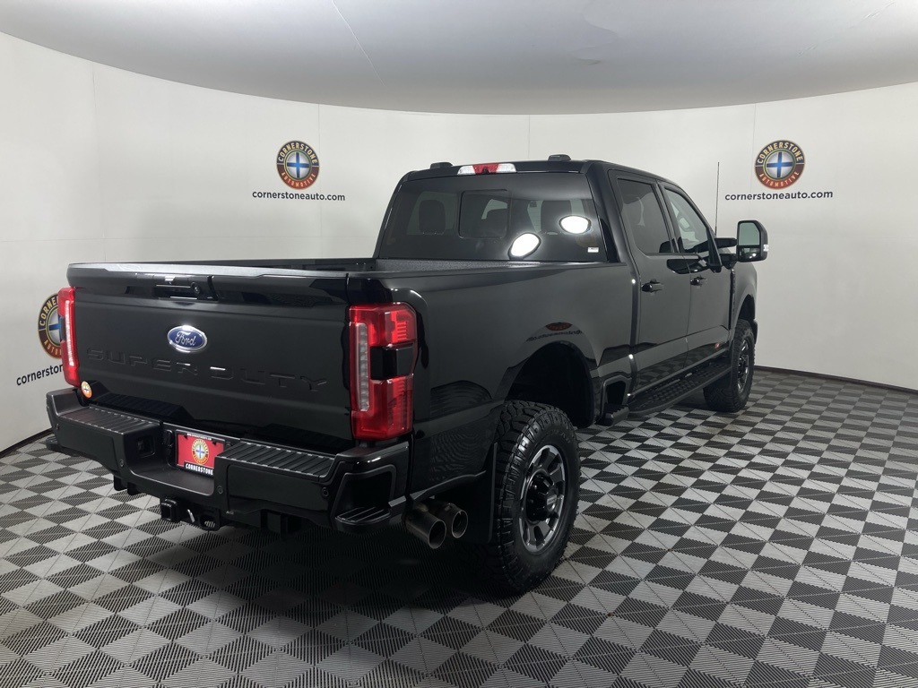 2024 Ford F-350 photo 16