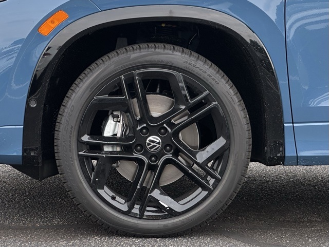 2025 Volkswagen Tiguan SE R-Line Black photo 4