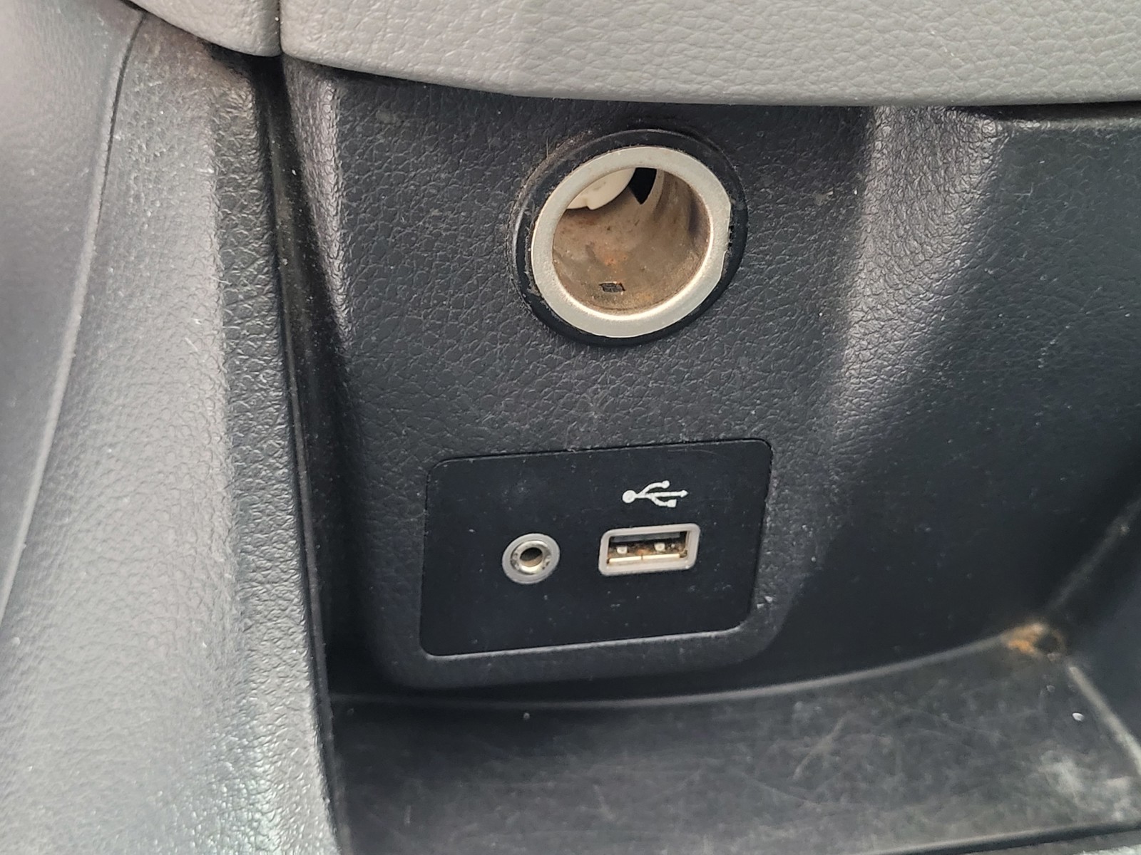 2020 Nissan NV200 SV photo 14