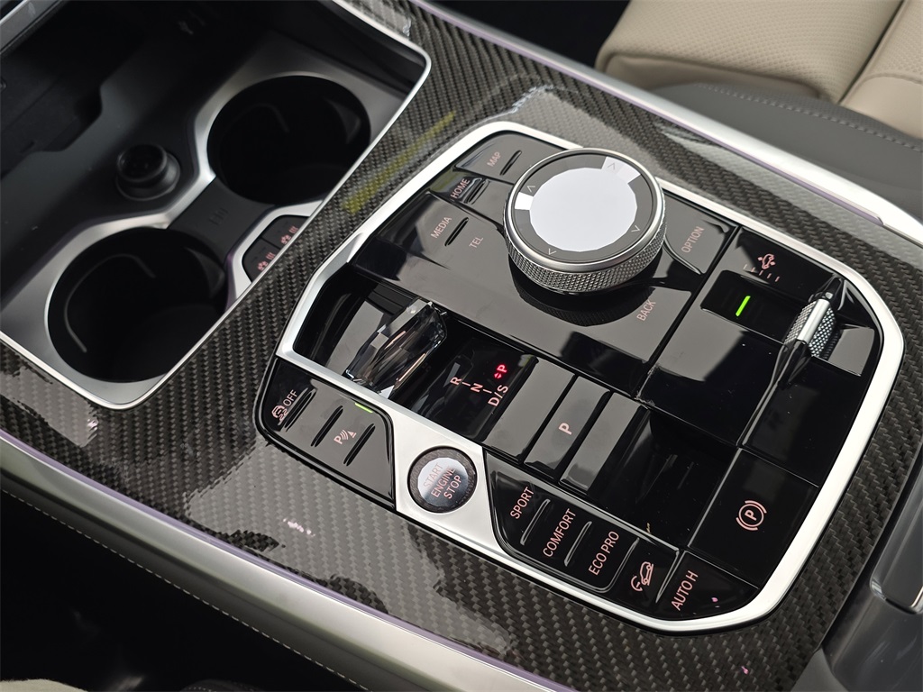 2026 Bmw X7 M60i photo 23