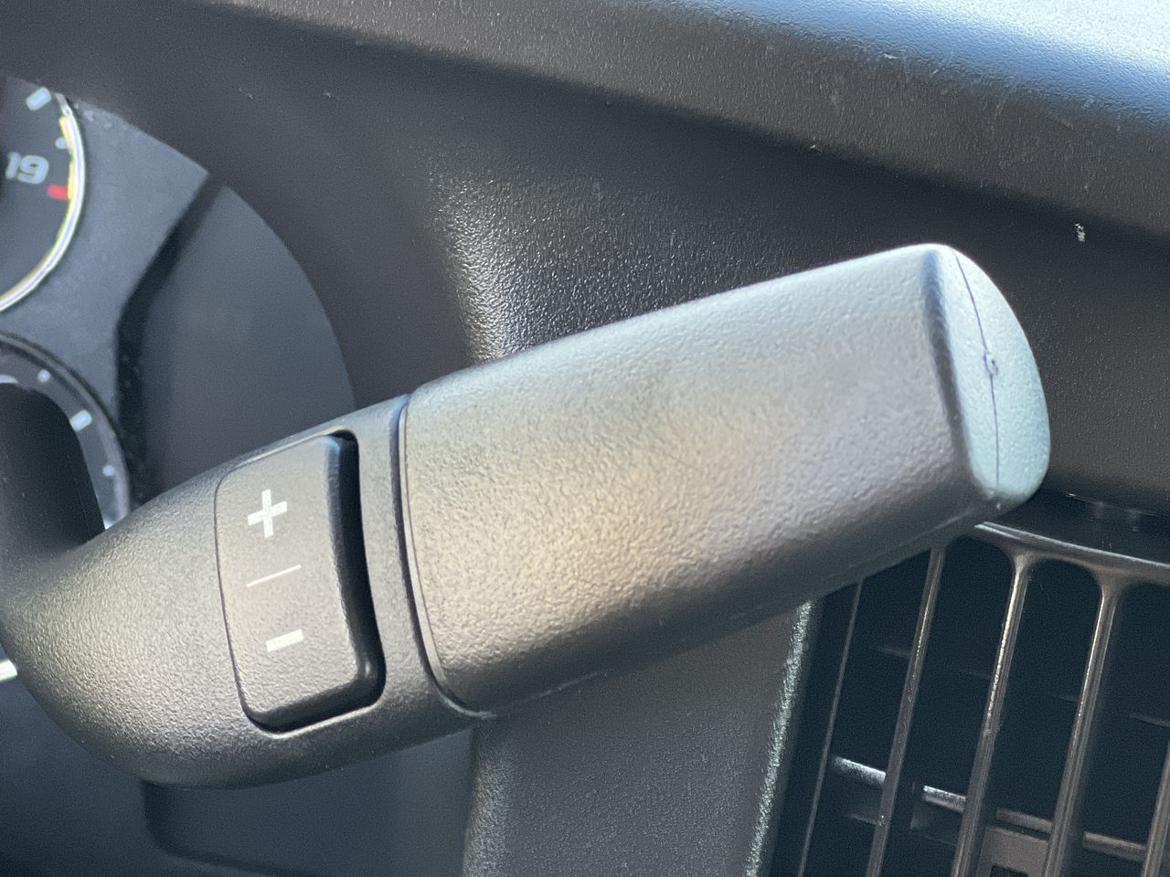 2023 Chevrolet Express Cargo 2500 photo 43