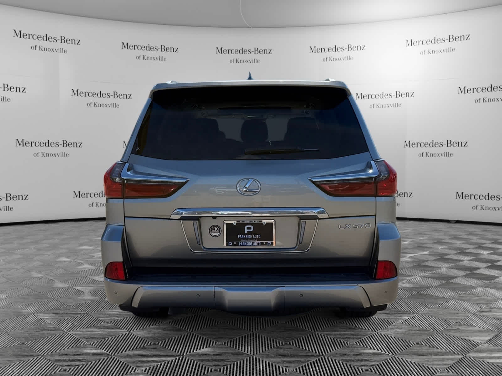 2021 Lexus LX 570 photo 4