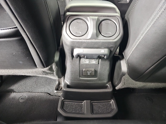 2023 Jeep Wrangler Sahara 4xe photo 11