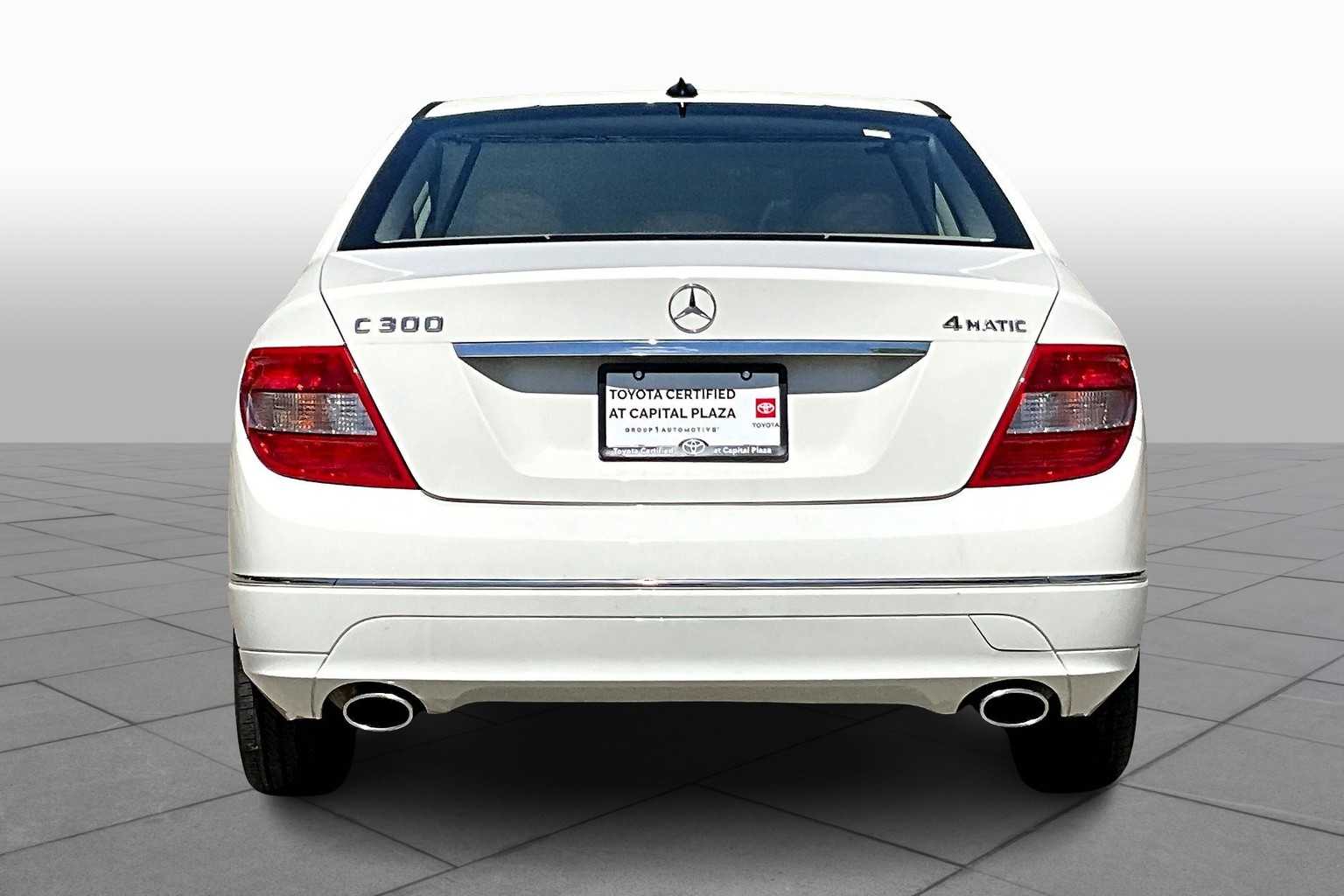 2011 Mercedes Benz C 300 Sport photo 4