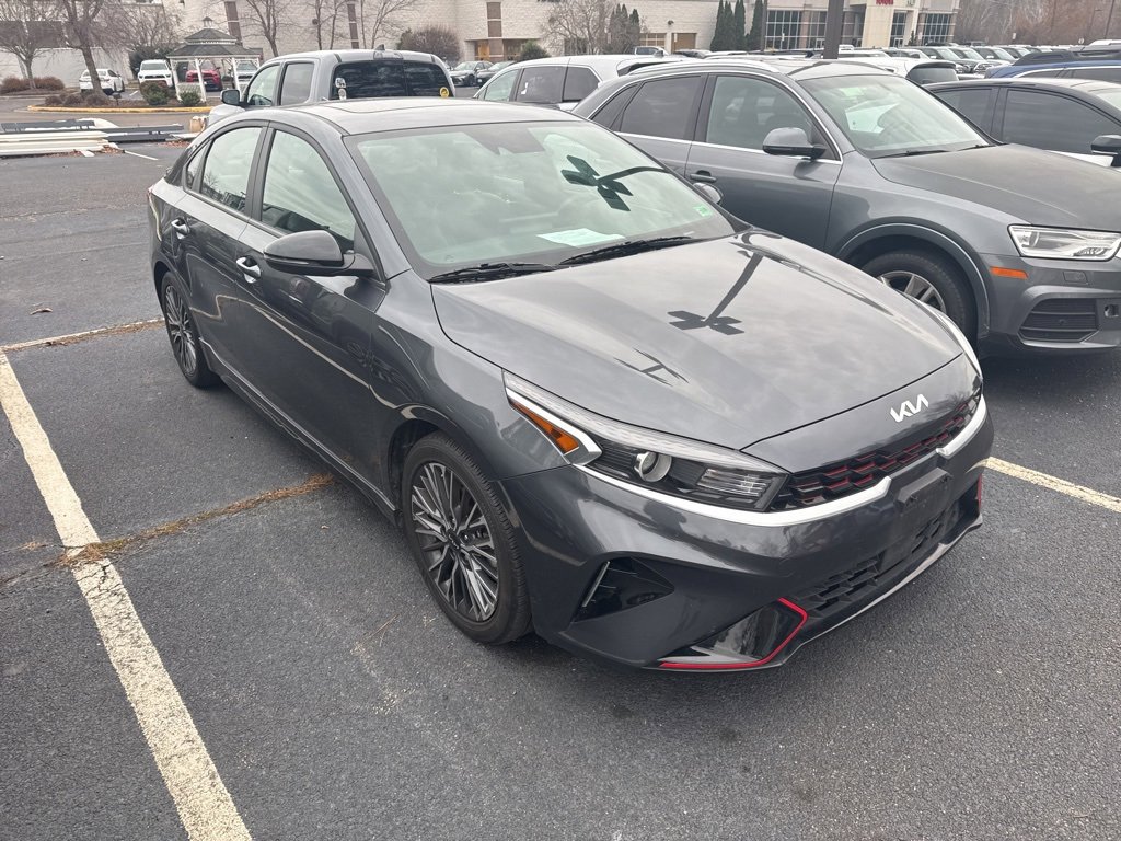 2023 Kia Forte GT-Line's photo