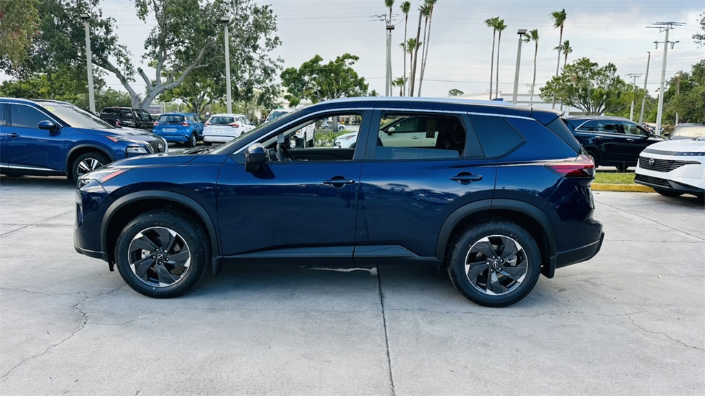 2025 Nissan Rogue SV photo 2