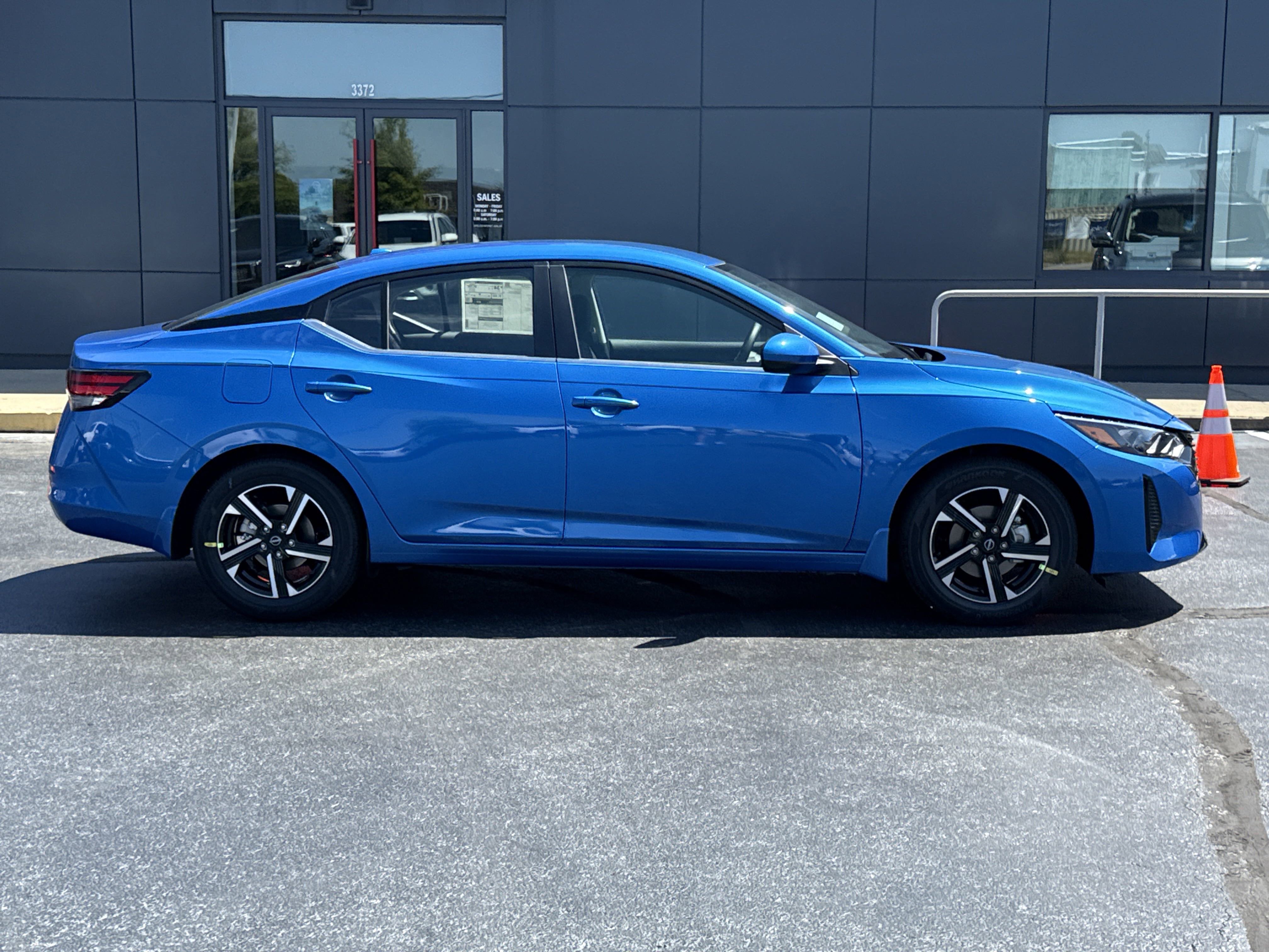 2025 Nissan Sentra SV photo 2
