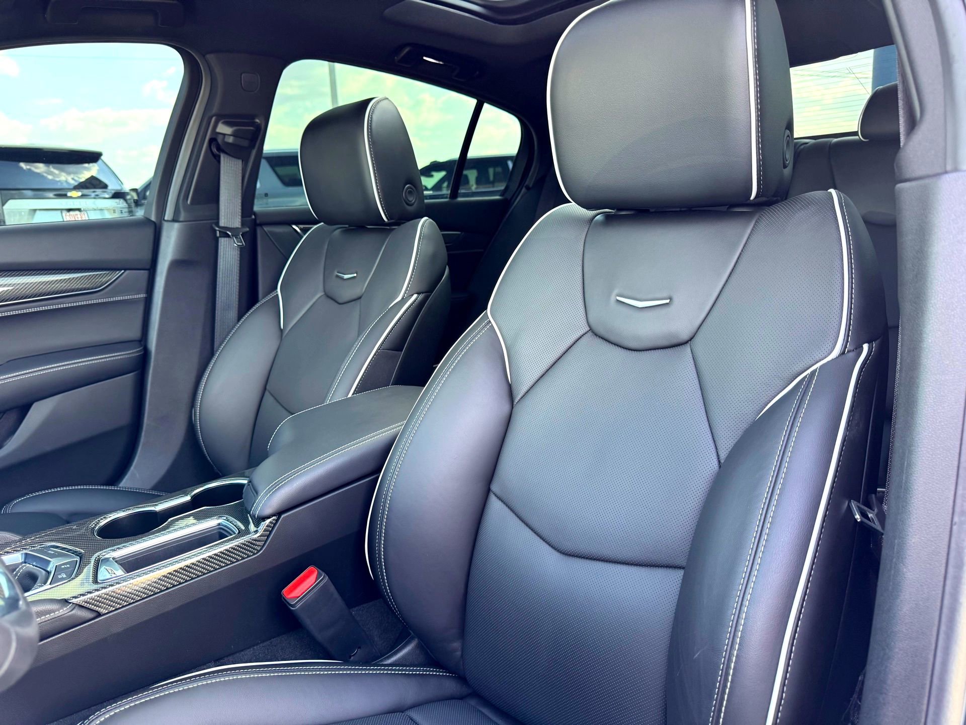 2024 Cadillac CT5 V photo 17